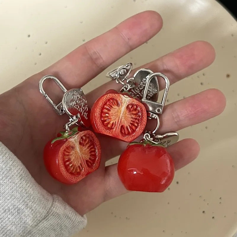 3D Realistic Resin Sliced Tomato Key Chains Vintage Heart Pendant Creative Funny Food Shaped Jewelry Bag Charms Accessories Gift