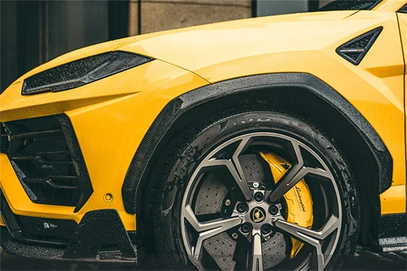 

Suitable for Lamborghini Urus modified car accessories, M-style carbon fiber wheel arch 6-piece set, car tools