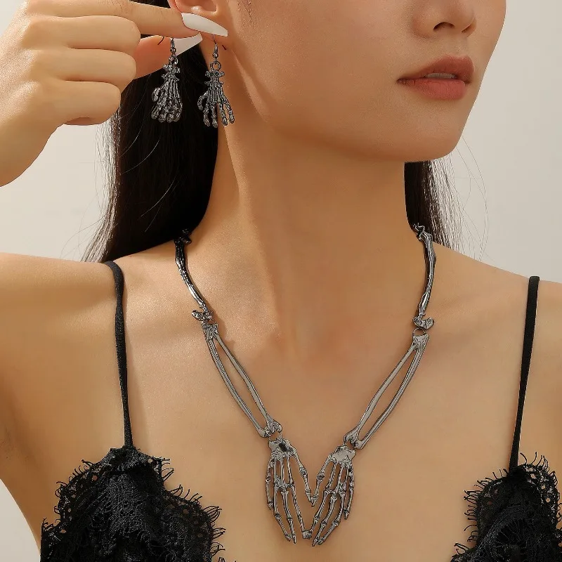 

New Halloween Alloy Skull Ghost Festival Claw Necklace Earrings, Accessories Holiday Party Dress Up Props