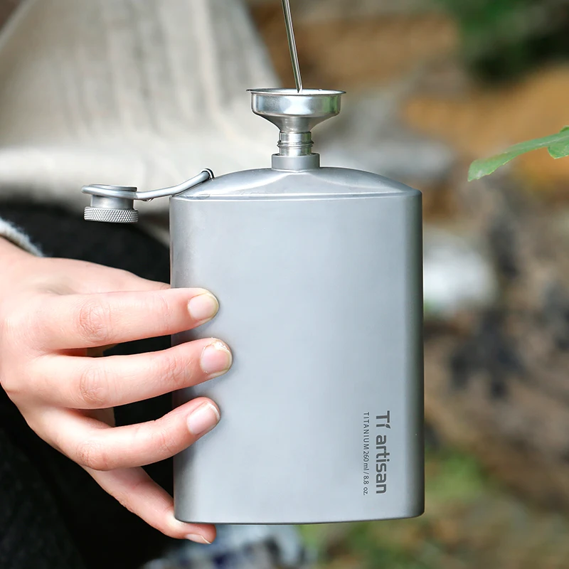 Tiartisan 200ml/260ml Portable Pure Titanium Hip Flask With Funnel Outdoor Hiking Pot Whiskey Wine Pot Bottle