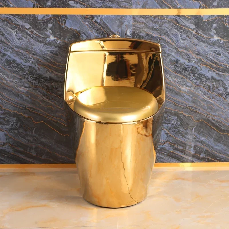European Style Gold Toilet: Luxury Ceramic Flush - usage example