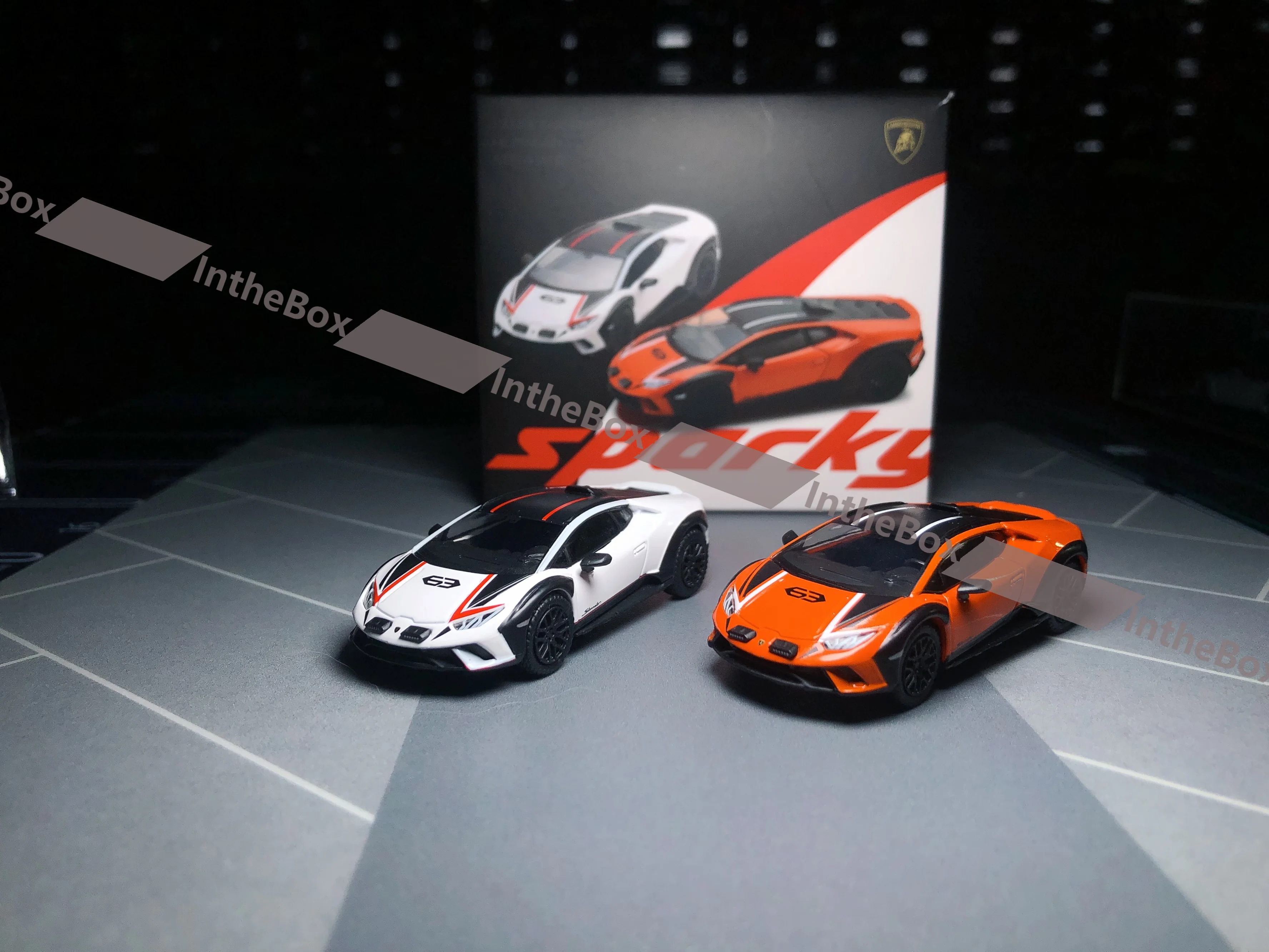 

SPARKY 1/64 Huracan Sterrato Combo Set White & Orange Diecast Model Car Collection Limited Edition Hobby Toys