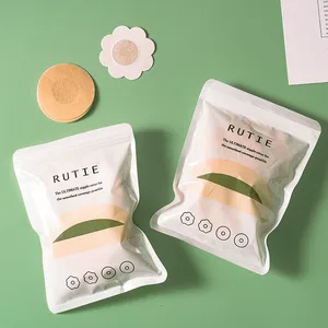 أفضل 10 فتيات مبيعا يظهرن ثديهن - No3