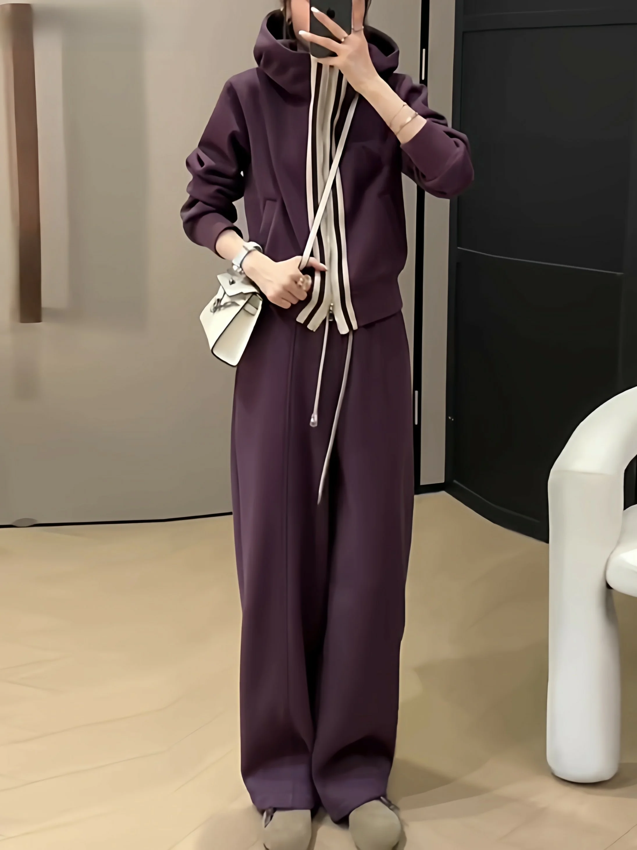 

La Chapelle Casual Sportswear Set Women's Loose Soft Purple Hoodie Sweatshirt Long Sleeve Zipper Closure Long Pants Autumn 2025