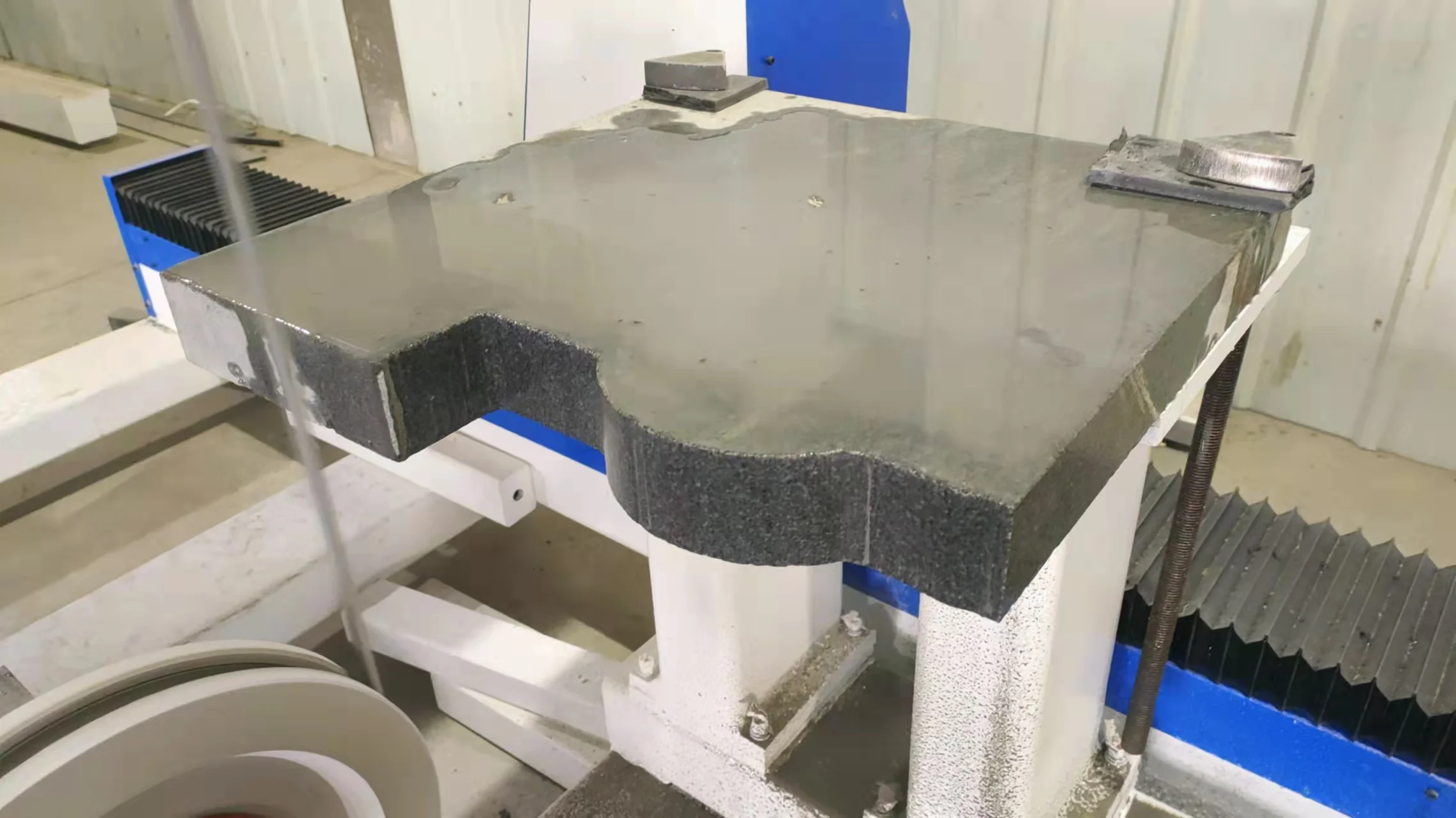 Máquina de serra de fio de diamante de mármore e granito de corda única para corte de pedra corte de formato especial