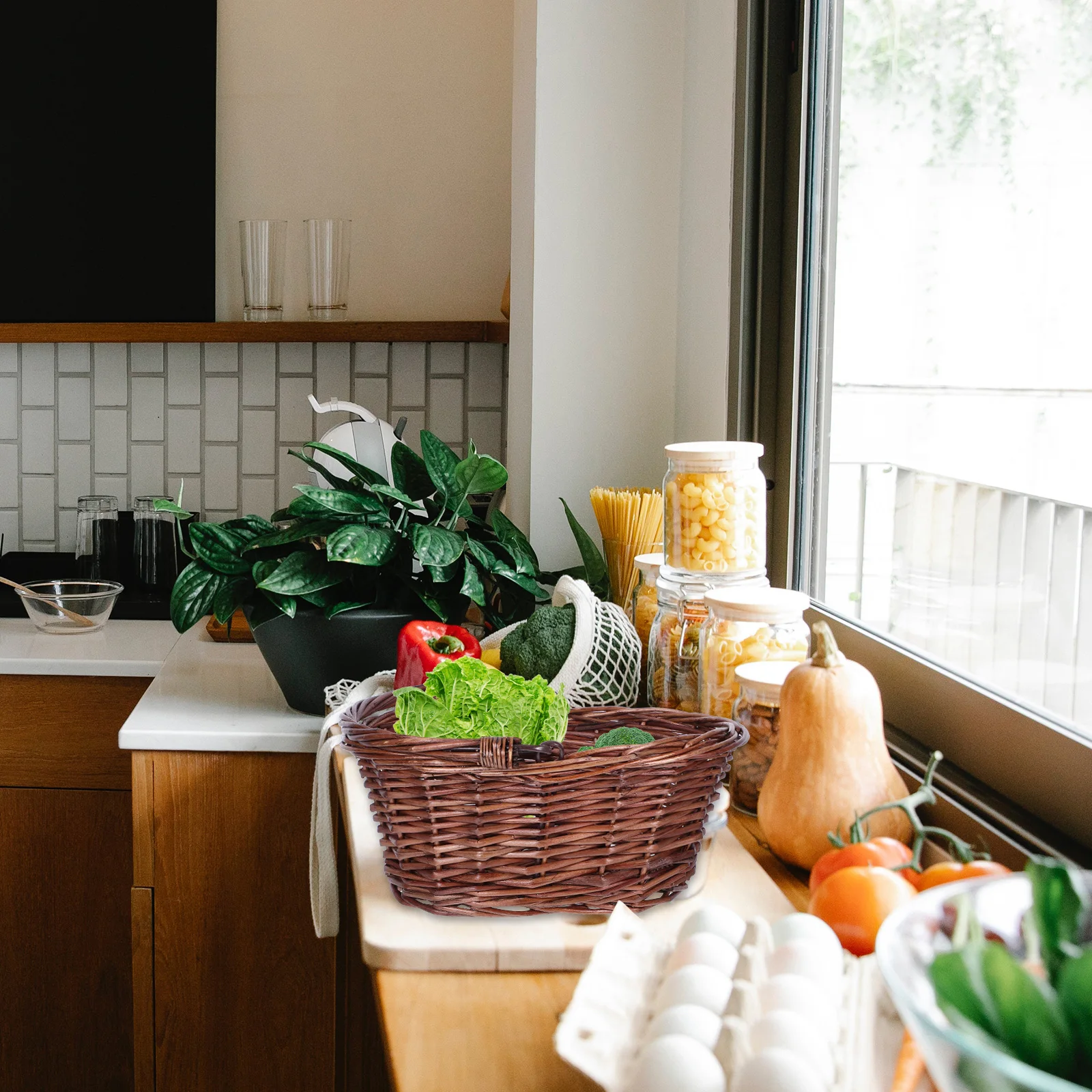 

Large Capacity Picnic With Handle Woven Storage Basket For Fruit Flower Harvest Outdoor Indoor Use Portable Shopping Decorative