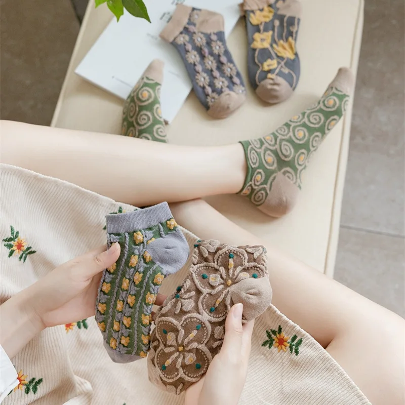 5 Pairs Women Vintage Ethnic Flowers Short Socks Cotton Korea Harajuku Kawaii Cute Skarpetkie Damski Floral Girls Ankle Sox