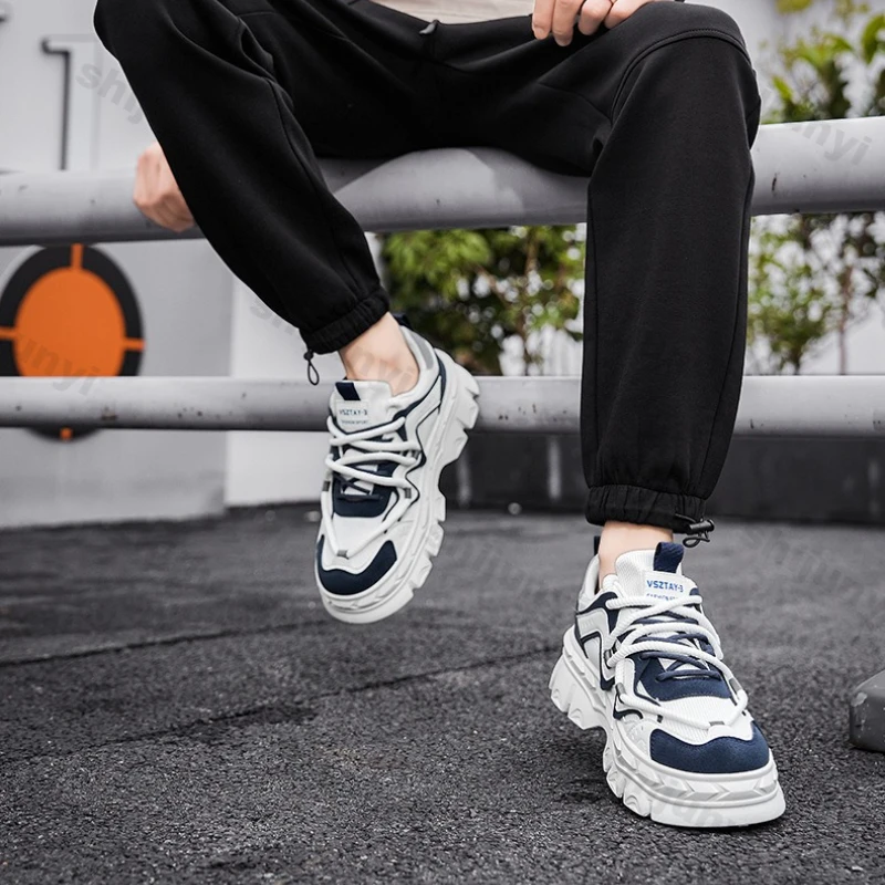 

Мужская рабочая обувь, осень 2023, новые трендовые уличные нескользящие кроссовки на платформе, износостойкая винтажная повседневная обувь, увеличивающая рост