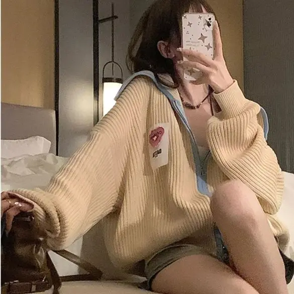 

Autumn Knitted Coat Loose Fit New Women Style Zipper Cardigan Niche Joker Design Perceptual V-Neck Pattern