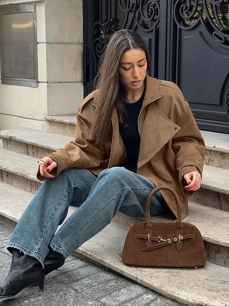 

Woman Brown Suede Bomber Jacket Zipper Cover Flip Collar Thin Loose Street Coat 2025 Lady Autumn Casual Fashion Commuter Outwear