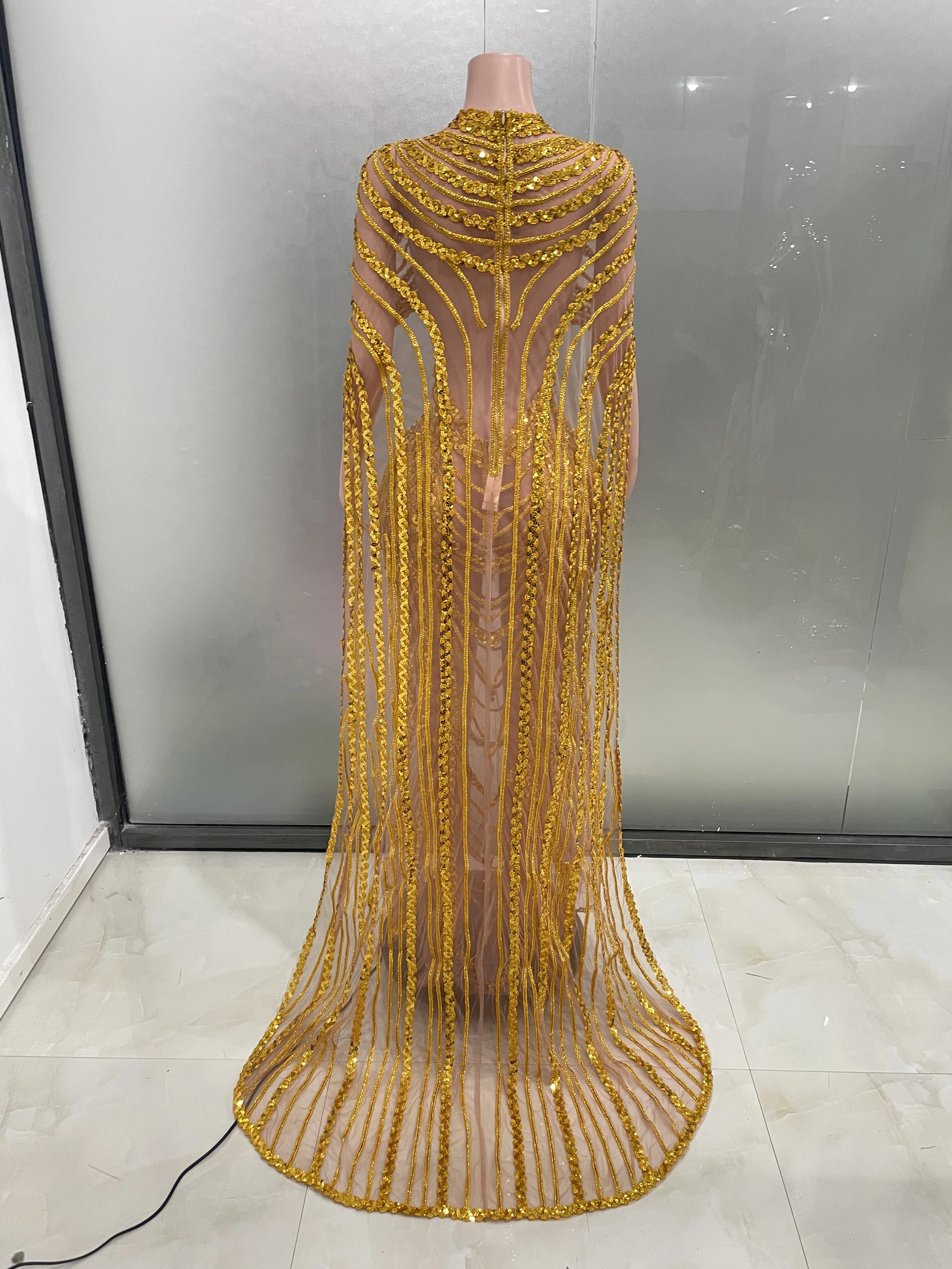 Luxury Shining Sequin Sexy Sheer See Thru Mesh Cloak Sleeves Dress Photo Shoot Robes Evening Birthday Party Celebrity Dress