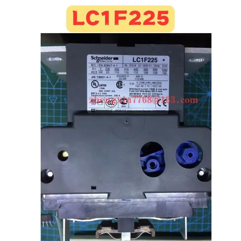 

Б/у Контактор LC1F225 Нормальная функция Протестировано нормально