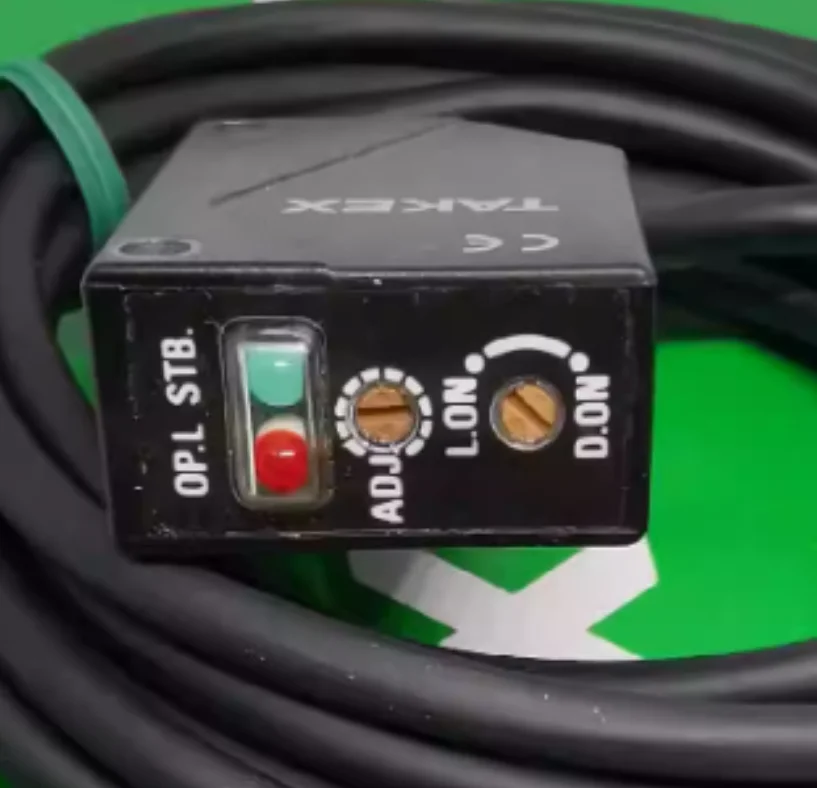 

Новый оригинальный фотоэлектрический переключатель takex DL-S10