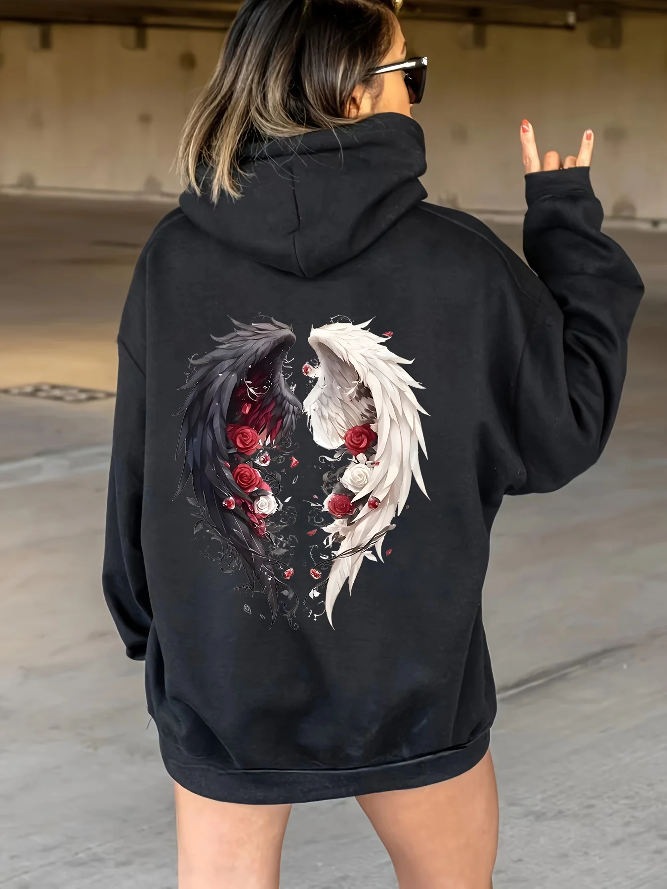 Sweatshirts Women Knitwear Scene Clothing 2000s Punk Style Wings Printed Graphic Hoodies 2024 Women Winter Clothing Sale