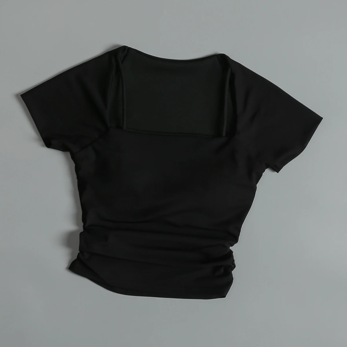 Sportliches Kurzarm-Sommer-Mesh-Oberteil mit Brustpolster, atmungsaktiv, schnelltrocknend, für Yoga, Lauftraining und Fitness. – Detail 18