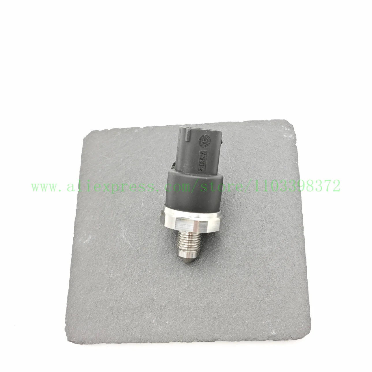 Bild 3: Bo-sch Bremshydraulik-Drucksensor 8 e0907597/8 e0