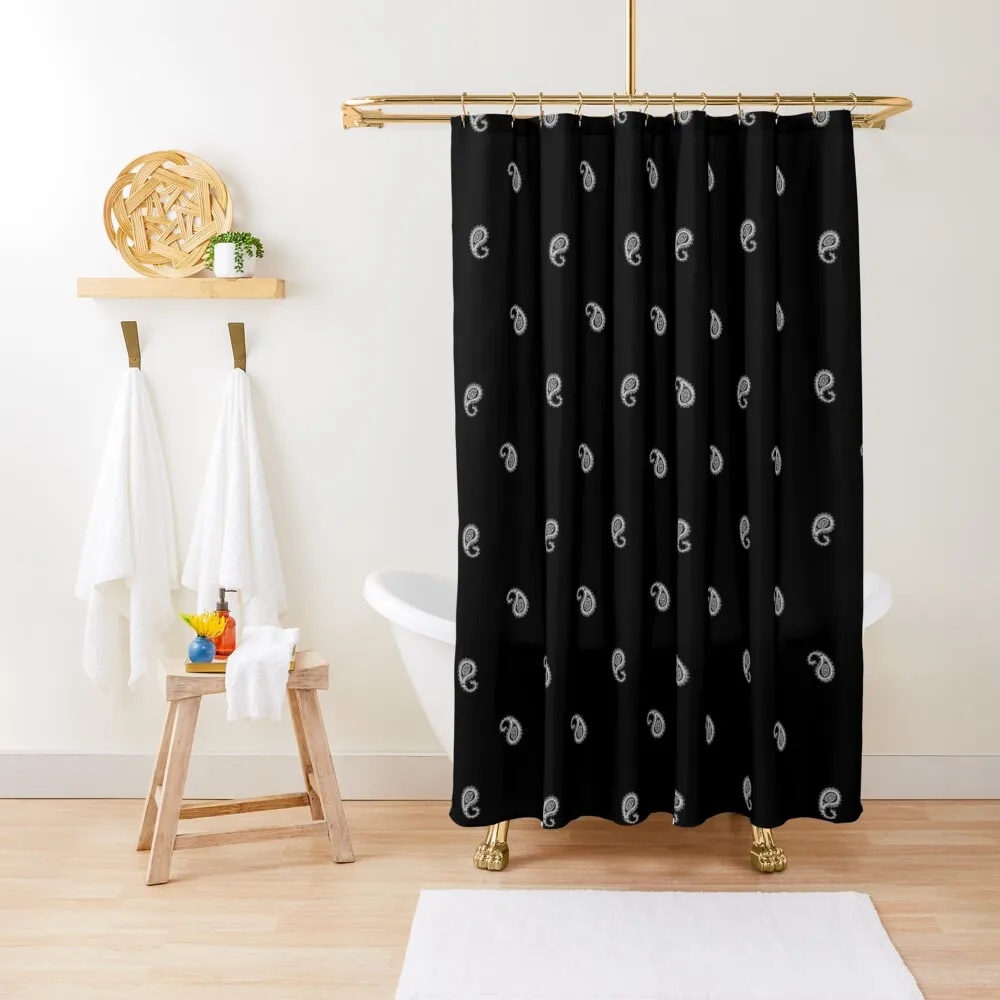 

Small Paisley Bandana Style - Black and White Shower Curtain Waterproof Bath And Anti-Mold Curtain