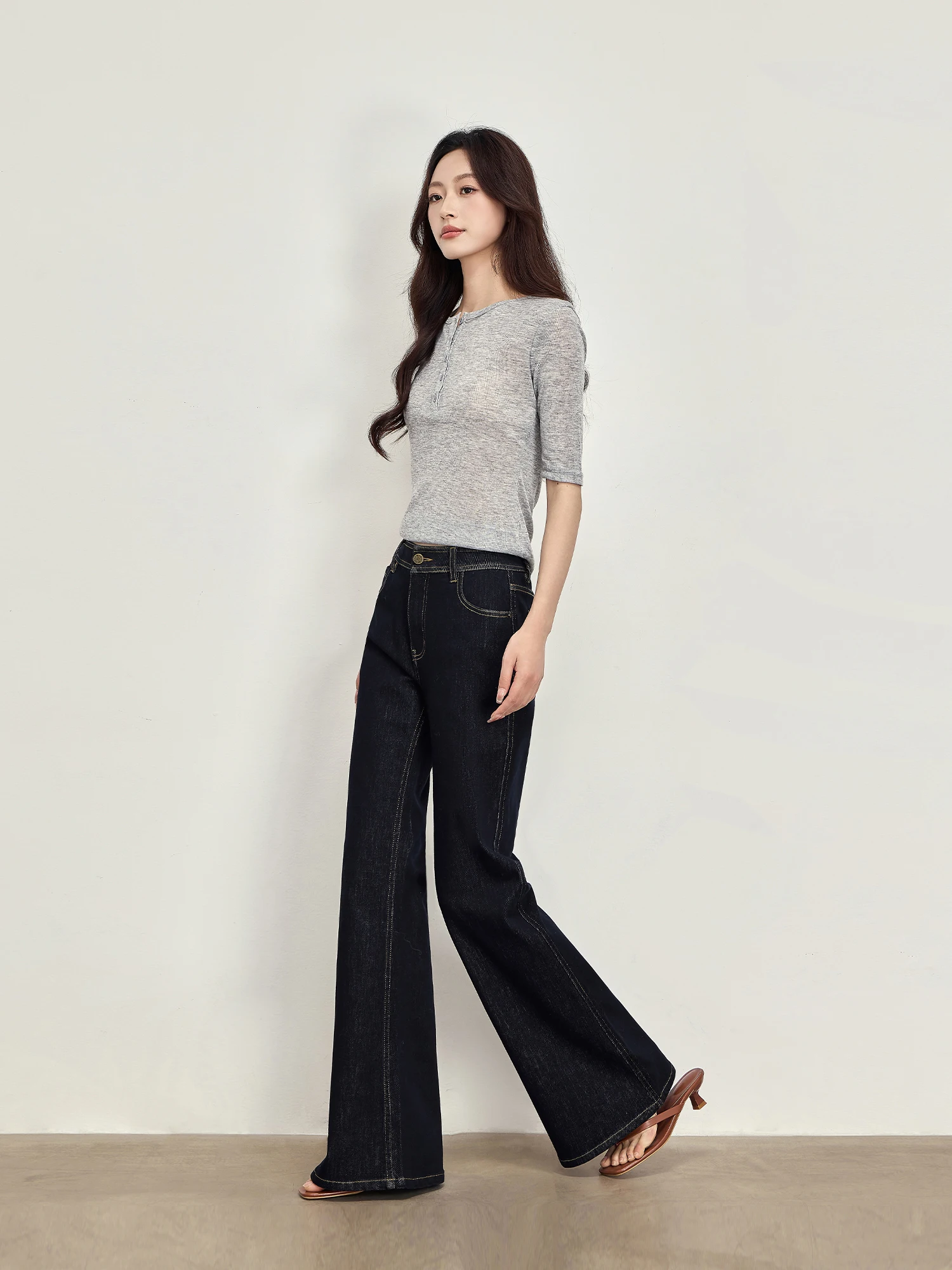 

Rise of the Small Original Cow Color Denim Jeans Spring Slimming High Waist Women's Loose Fit Bell Bot New 2026