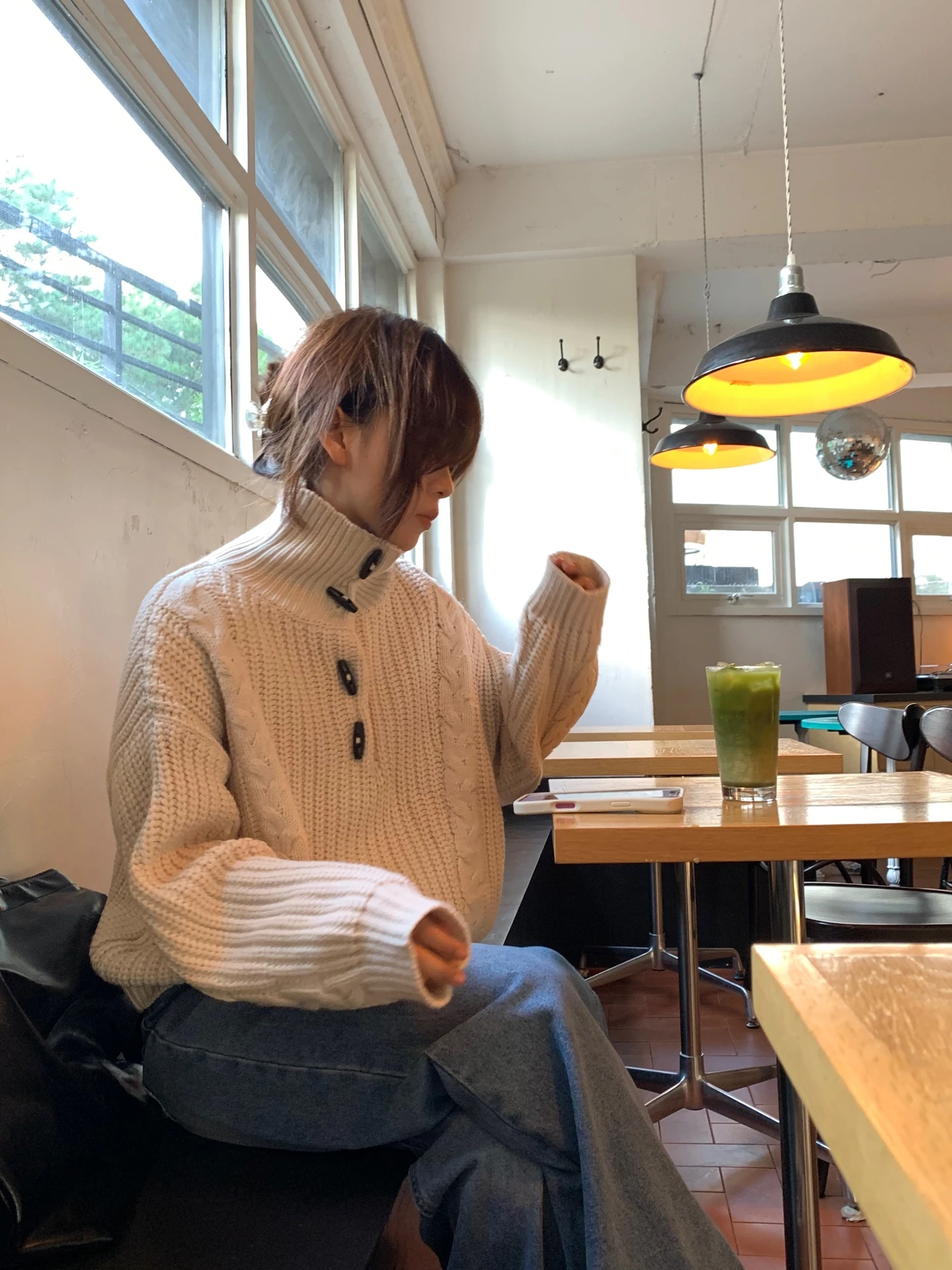 

OOINKK Мягкий вязаный свитер с узором «бычий рог» в корейском стиле, женский, осенне-зимний, на пуговицах, с маленьким воротником-стойкой, свободный крой, без застежки.