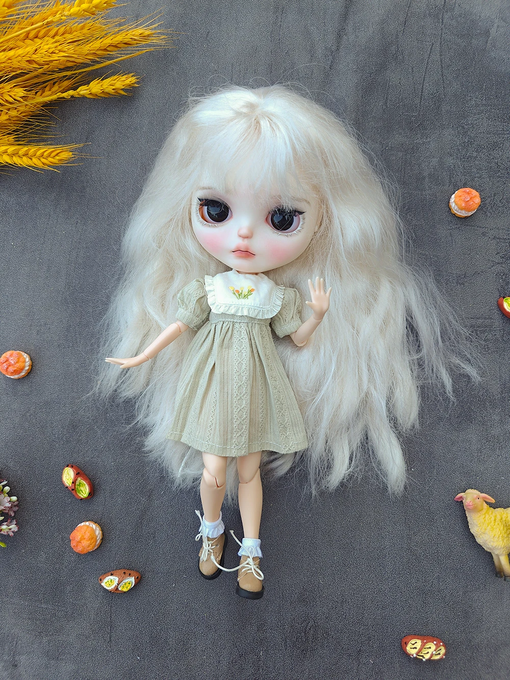 Blythe doll Clothes New Handmade Fashion style Barbies Girl  Cute Light green dress For Ymy Ob24 Ob22  Doll Accessories