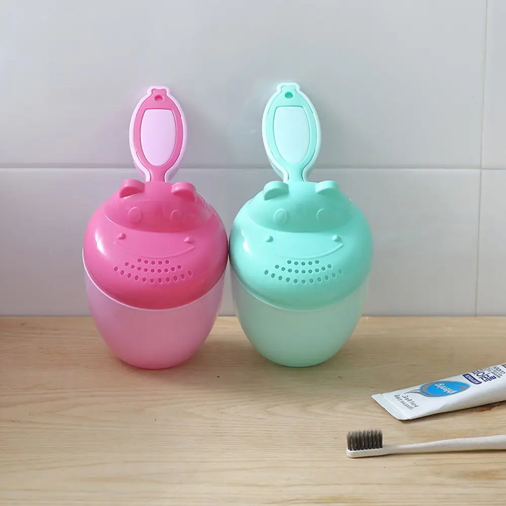 

Cute Hippo Bear Baby Spoon Shower PP Wash Hair Cup Swimming Head Watering Bottle Baby Shampoo Cup Shower Head Wash Cup