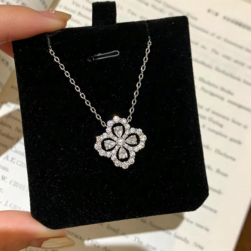 950 Platinum Four-Leaf Clover Full-Diamond Pendant Necklace with D-Color Affordable Moissanite