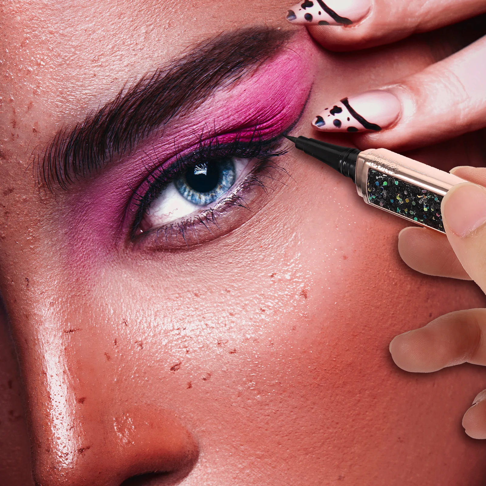 Self-Adhesive Eyeliner No Blooming Thin Nib Eye Liner Pencil Smooth Quick-Drying Lasting Professional Makeup Tools