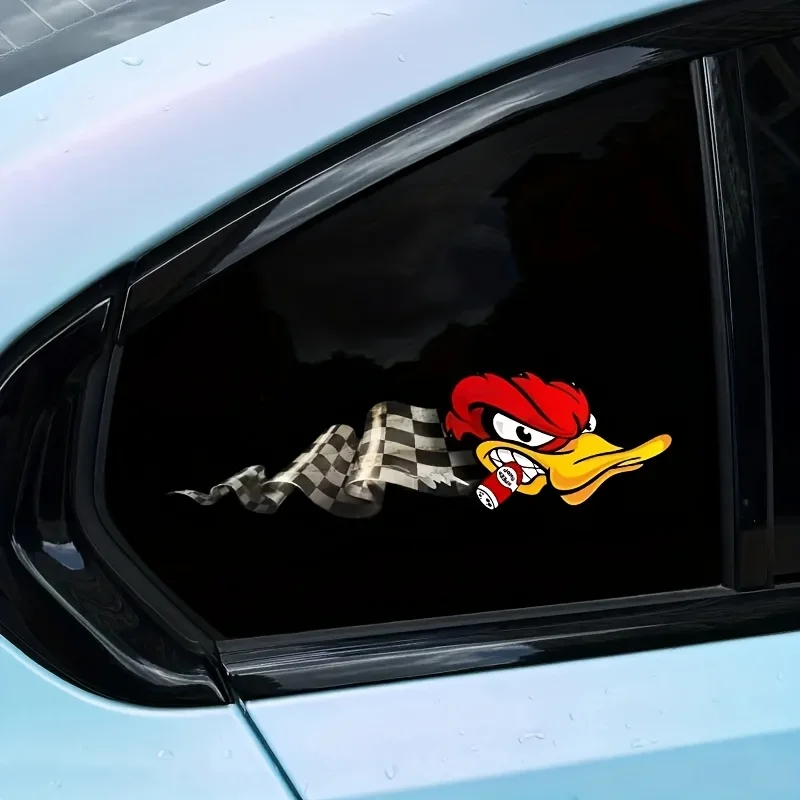 2 قطعة بطة سباق مع علم متقلب سيارة دراجة نارية ملصق الكرتون تصميم السيارات موتو ملصق مائي لتزيين السيارة