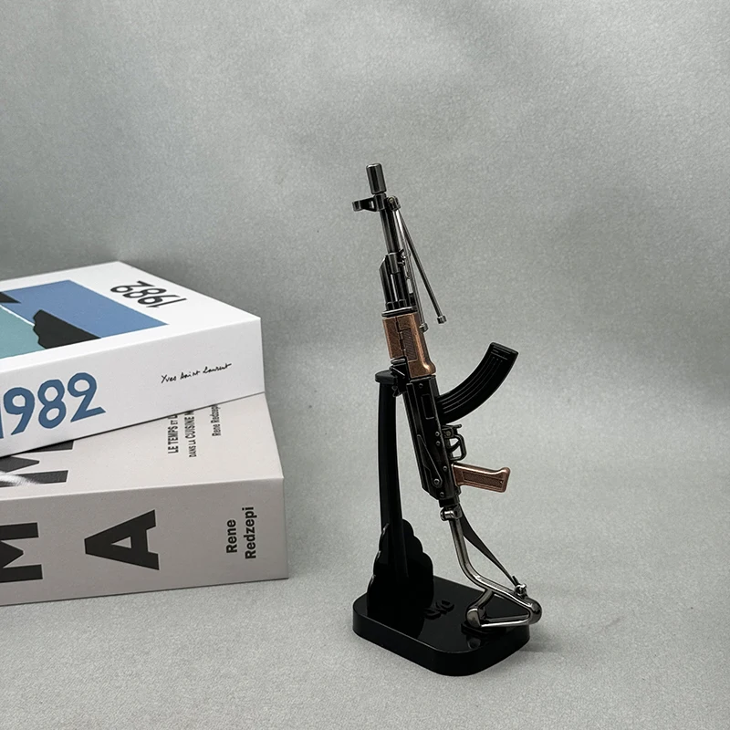 PUBG Battlegrounds AK47 Assault Rifle Replica 20 cm, Metallmodell, nicht befeuern, zusammenklappbarer Bestand, abnehmbarer Mag, Fan-Geschenk – Detail 12