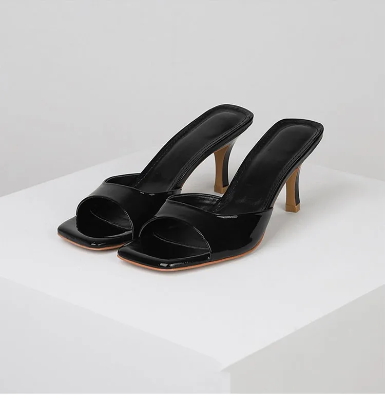 Neue Sommer-Damenpantoletten, luxuriöse offene High-Heel-Sandalen, elegante Party-Kleidersandalen mit eckiger Spitze für Damen in Übergröße – Detail 6