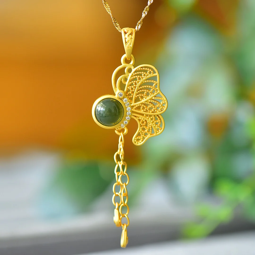 

Natural and Tian Jade, and Tian jade dance butterfly, small fashion pendant wholesale