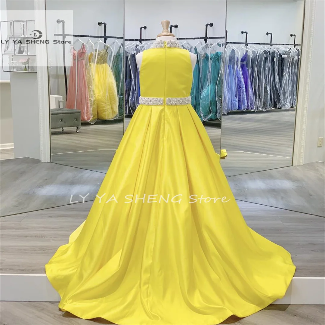 Flower Girls Dresses Yellow Satin Girl Pageant Dress Beaded Pearls High Neck/Collar A Line Zipper Kids Prom Party Cocktail Birth