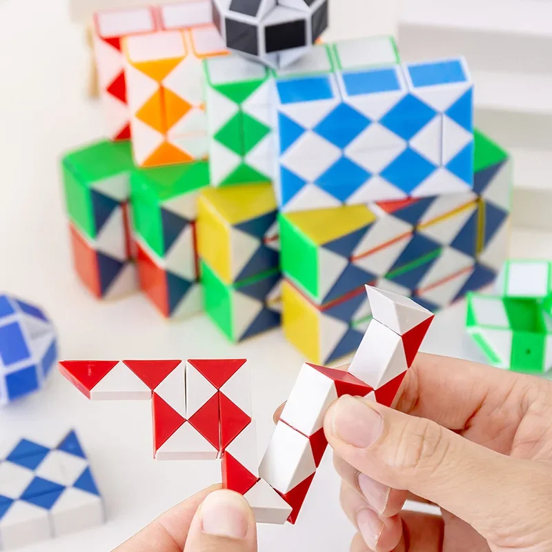 Giocattolo educativo Fidget per bambini Pieghevole Serpente magico Righello Puzzle Antistress Cubo Bomboniera Scuola Ricompensa Esercizio Abilità pratiche