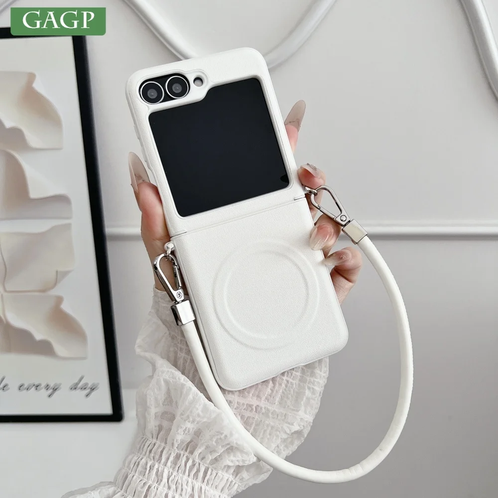 

Чехол-держатель для беспроводной зарядки Magsafe для Samsung Z Flip 7 6 5 4 3 Flip7, роскошный кожаный противоударный чехол с цепочкой на запястье