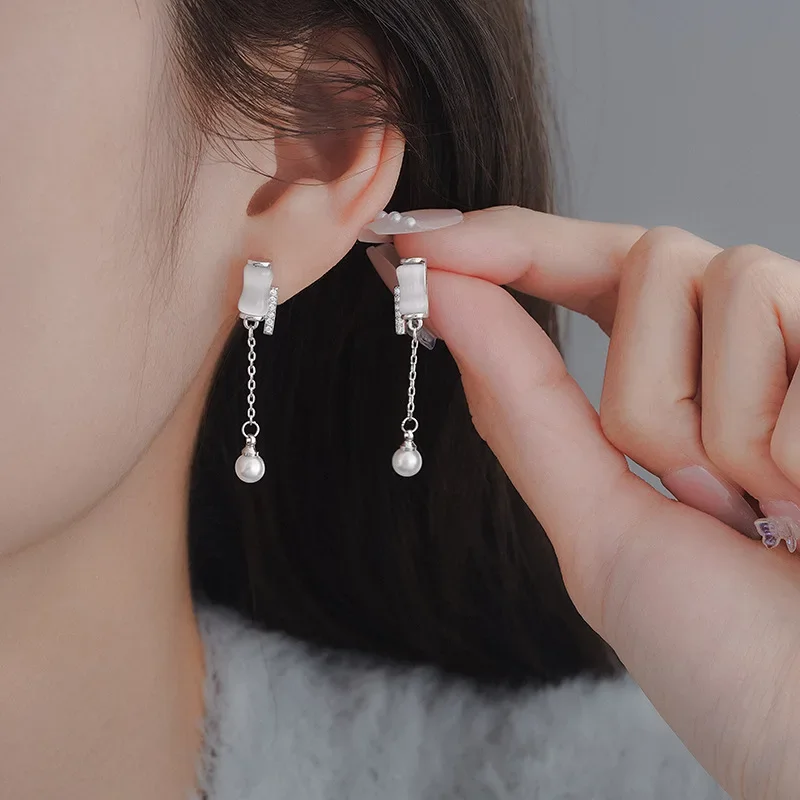 QianNiu Elegant Bamboo Knot Pearl Fringe Earrings Minimalist Luxury Design for Women Timeless Versatile Jewelry Accessories