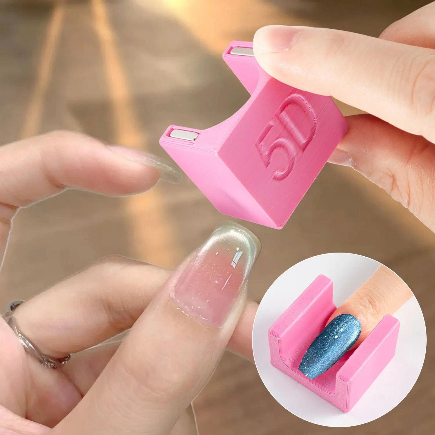 

1/2 Pcs U-Shaped Nail Art Tool Cat Eye Gel Polish Enhancer for French Manicure, Automatic Full-Field Glow Effect DIY Stand