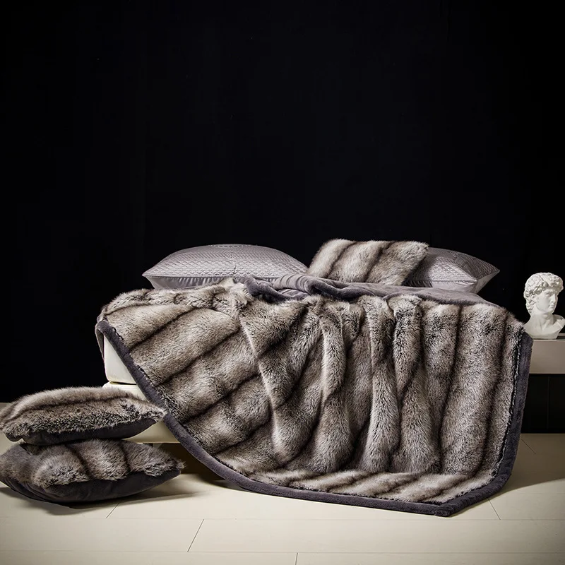 Luxury Top Quality Thick Brown Fox Faux Fur Blanket Set King Size Weighted Hotel Blanket Sumikko Gurashi Vintage coraline