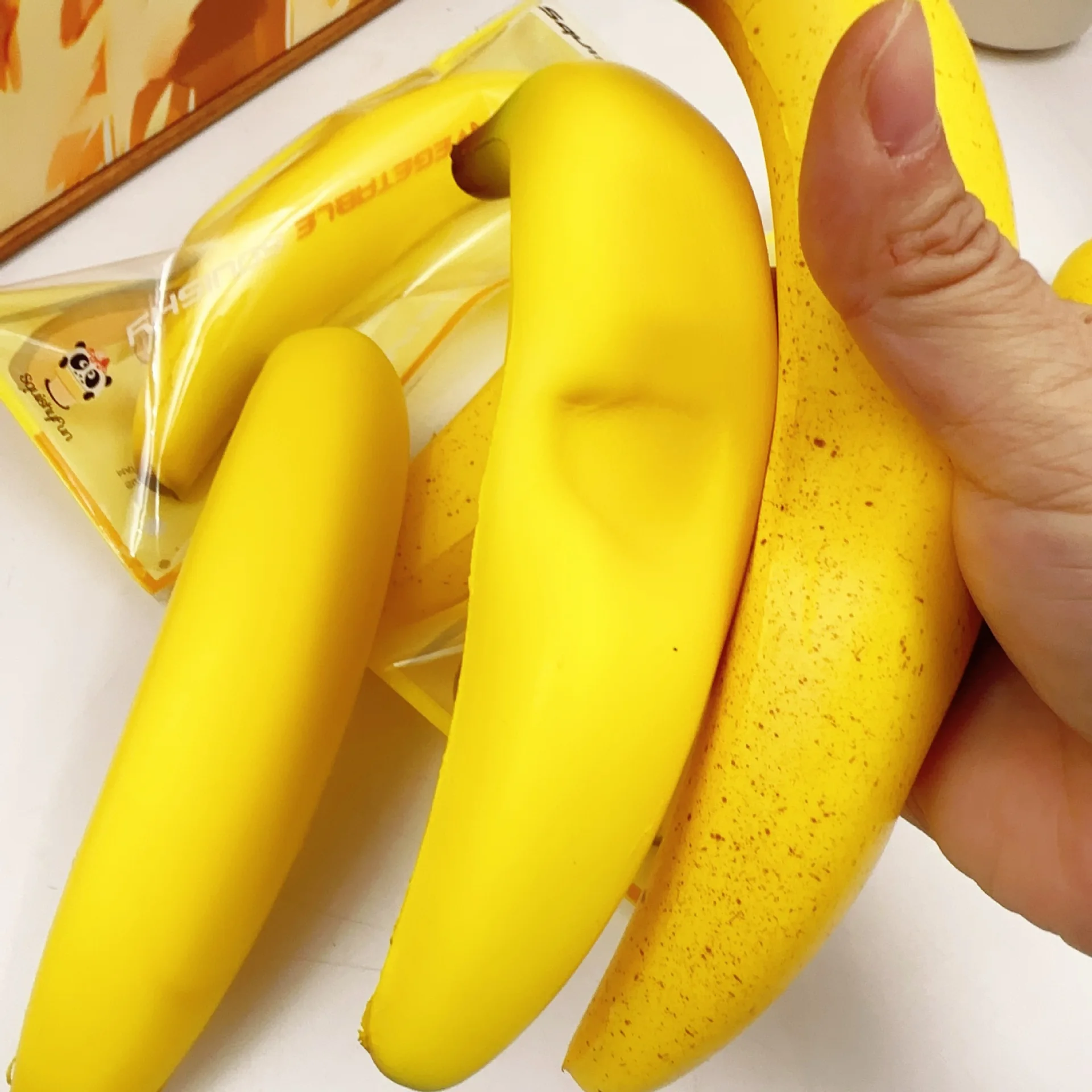 Lustige Simulation von rohen/reifen Bananen, PU, langsames Rebound-Spielzeug, weiches Gefühl, realistische Bananen-Squeeze, Stressabbau, Entlüftung, Zappelspielzeug