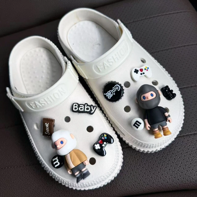 

10Pcs A Set Game Shoes Charms For Clog Sandals Diy Shoes Pins For Cute Creative Cartoon Complete Hot Selling Set