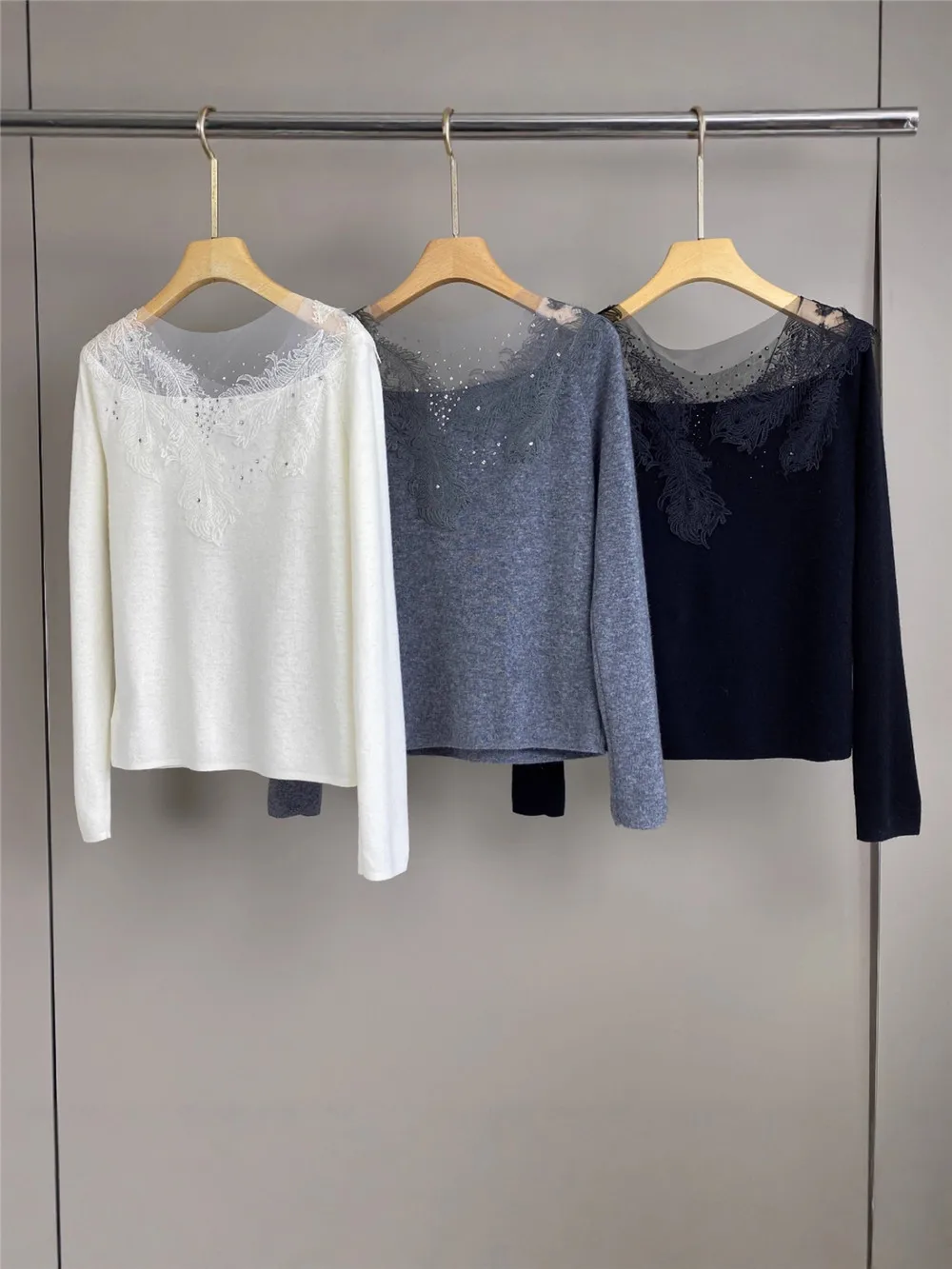 

Women's Autumn And Winter New Heavy Industry Diamond Inlaid Lace Spliced Cashmere Knitted Pullover Sweater