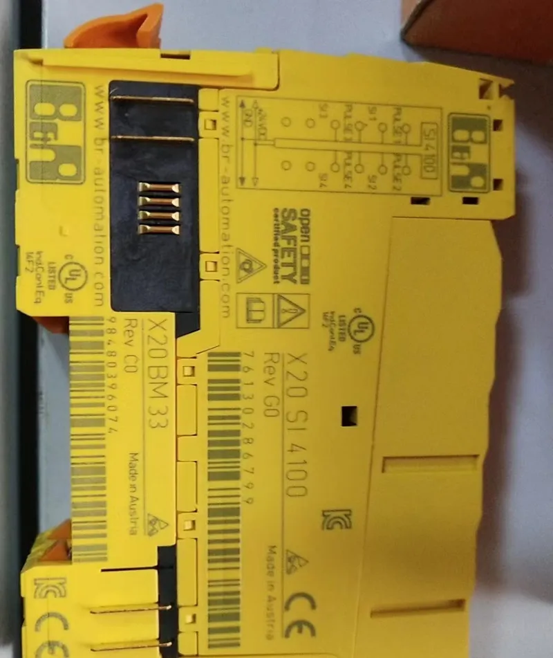 2025 وحدة أمان B & R النمساوية X20SO4110 X20SI4100 X20S04110 X20S14100