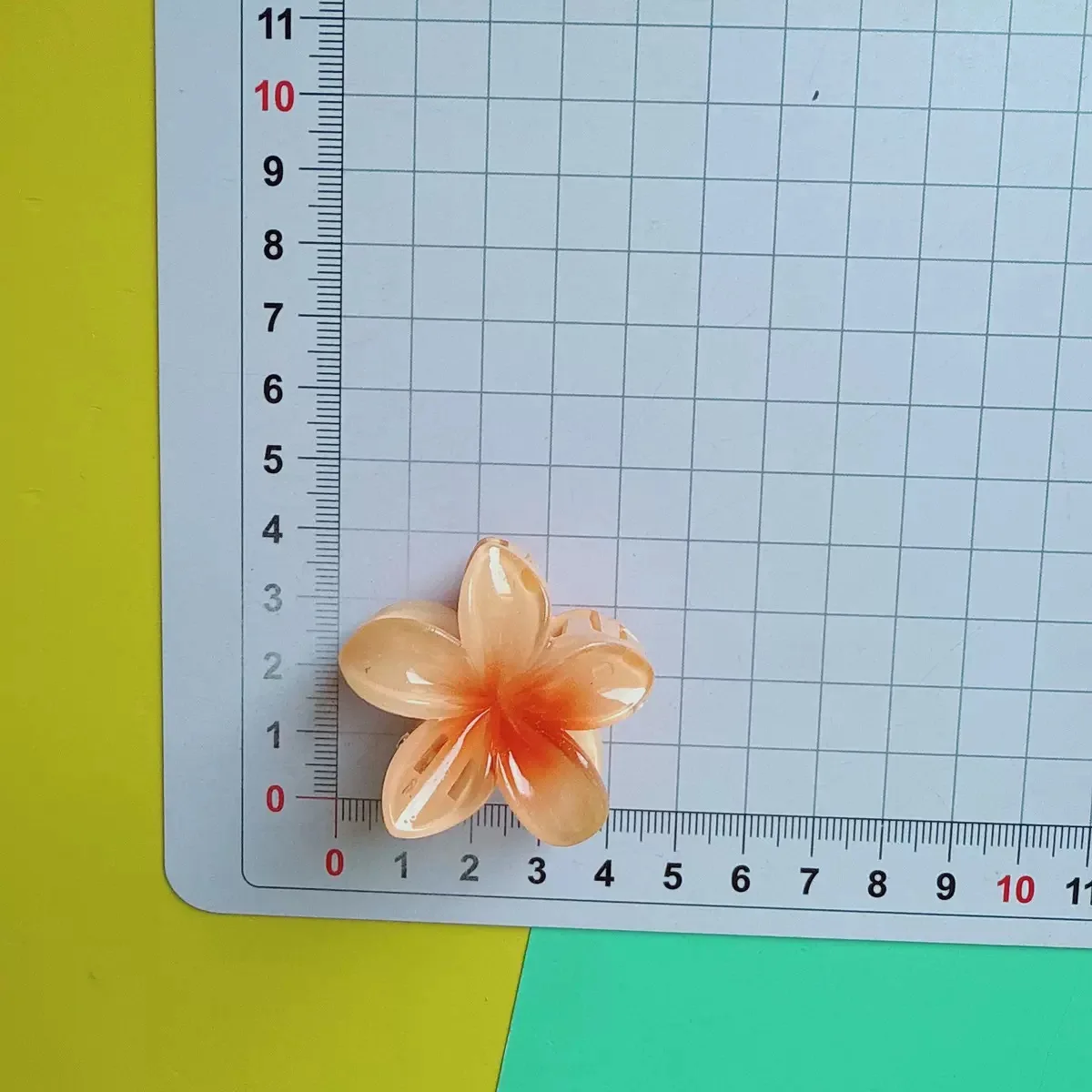 4/8 cm mehrfarbiges Blumen-Haar-Accessoire-Set mit Farbverlauf, Strand-Stil, Haarnadeln, Blumen-Klauen-Clip, Sommer-Blumen-Haarnadeln im hawaiianischen Stil – Detail 5