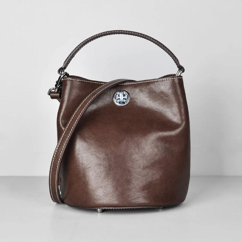 

Mendy Small Vegetable Tanned Leather Bucket Bag Designer Crossbody & Handbag for Women Luxury Small Leather Bucket Bag for Women