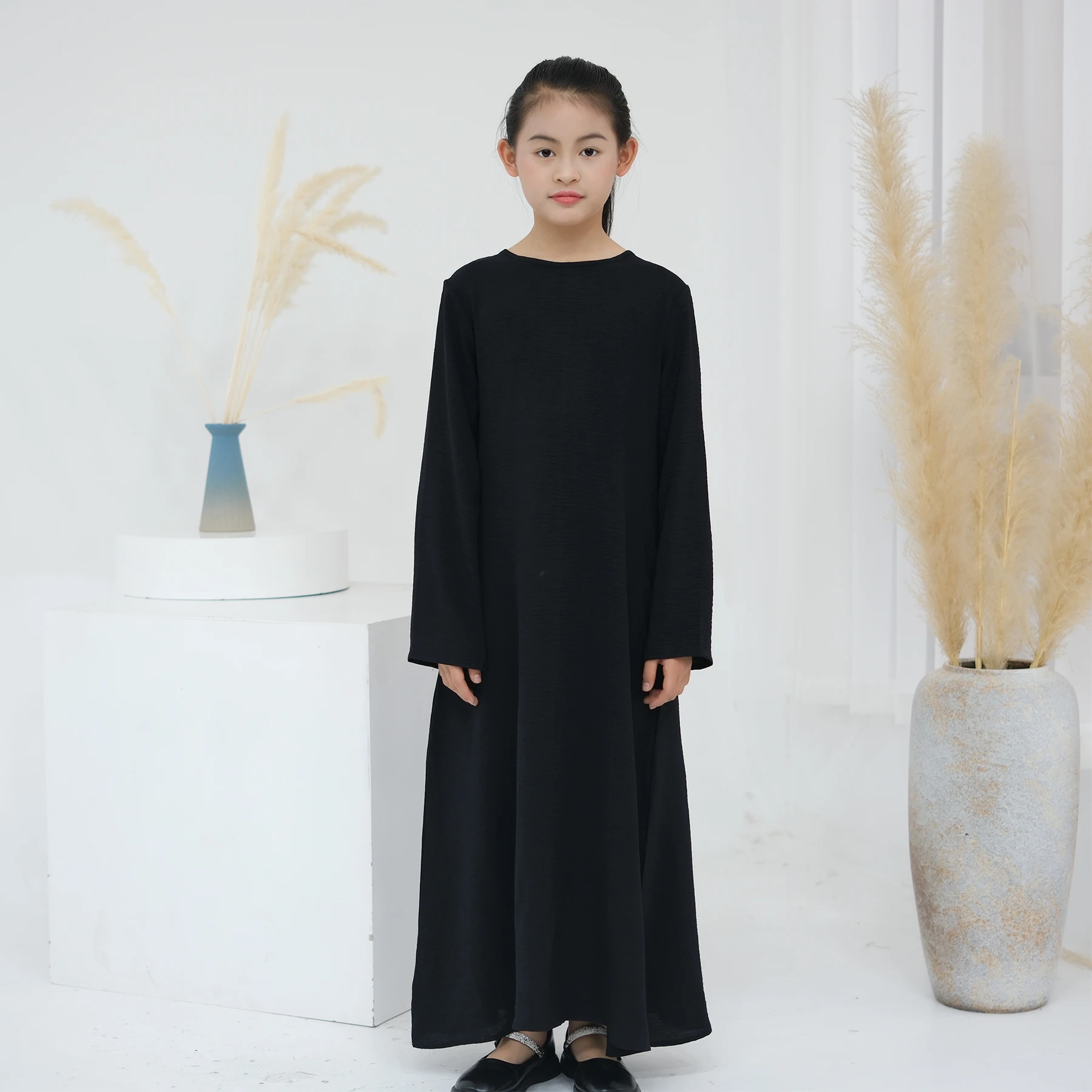 2024 Kids Abaya Girls Under Abaya Turkey Dubai Children\'s Long Sleeve UnderDress Black White LR810