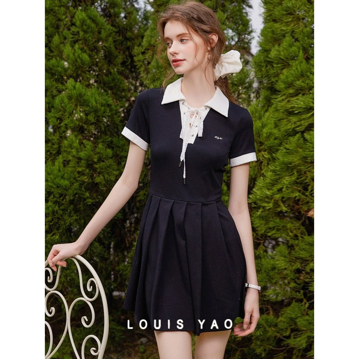 

LOUIS YAO Turn-Down Collar Contrasting Colour Women's Dress 2025 Summer Lace-up Bow Slim Short Sleeve Black Dress