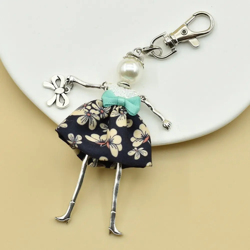 Cute Doll Charm Keychain Bag Charms Ornament Handmade Key Ring Women Car Pendant Girl Gift Bag Pendant Metal Key Chain