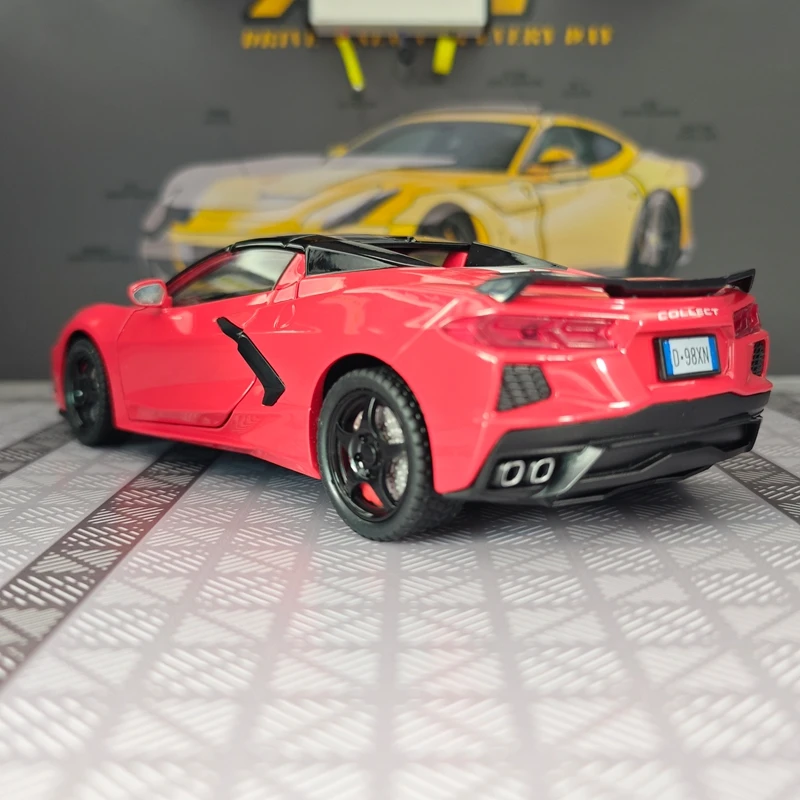 1:22 Chevrolet Corvette C8 Alloy Model Convertible Supercar doors and the front hood and trunk door can be opened finely crafted view 4