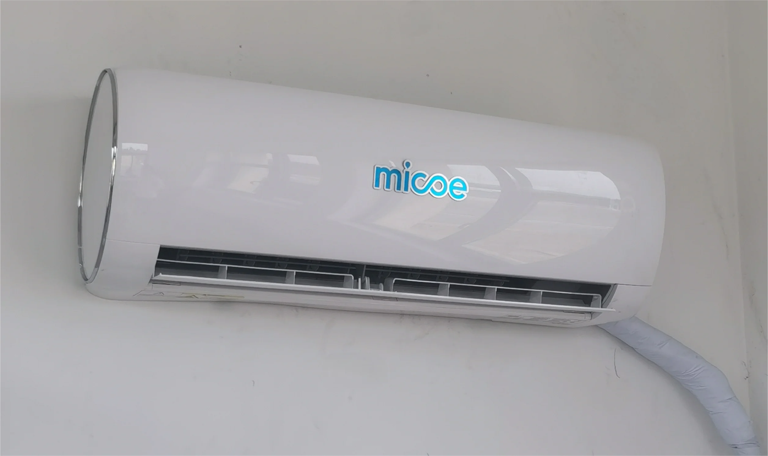 Solar air Conditioner AC DC Hybrid Solar Power Energy air Conditioner12000BTU 18000BTU 24000BTU WIFI Free Cooling Factory Price view 5