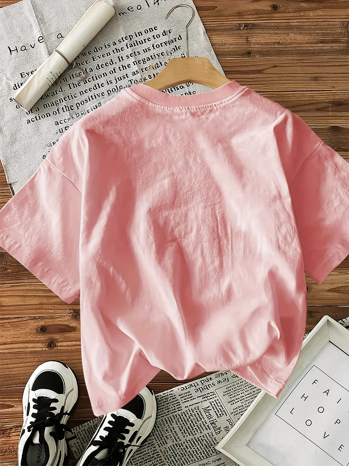 Camiseta de manga corta de stil plano con cuello redondo y estampado de الفلفل الحار camisetas Graficas de modaropa de