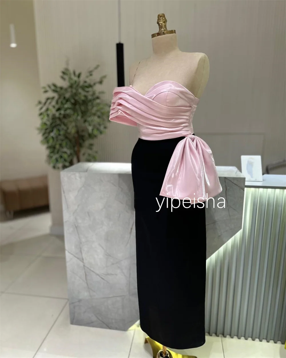 ที่กําหนดเองแฟชั่นเจอร์ซีย์จีบตรงหนึ่งไหล่ Midi ชุด Quinceanera ชุด Elegant สไตล์จีน Pastoral